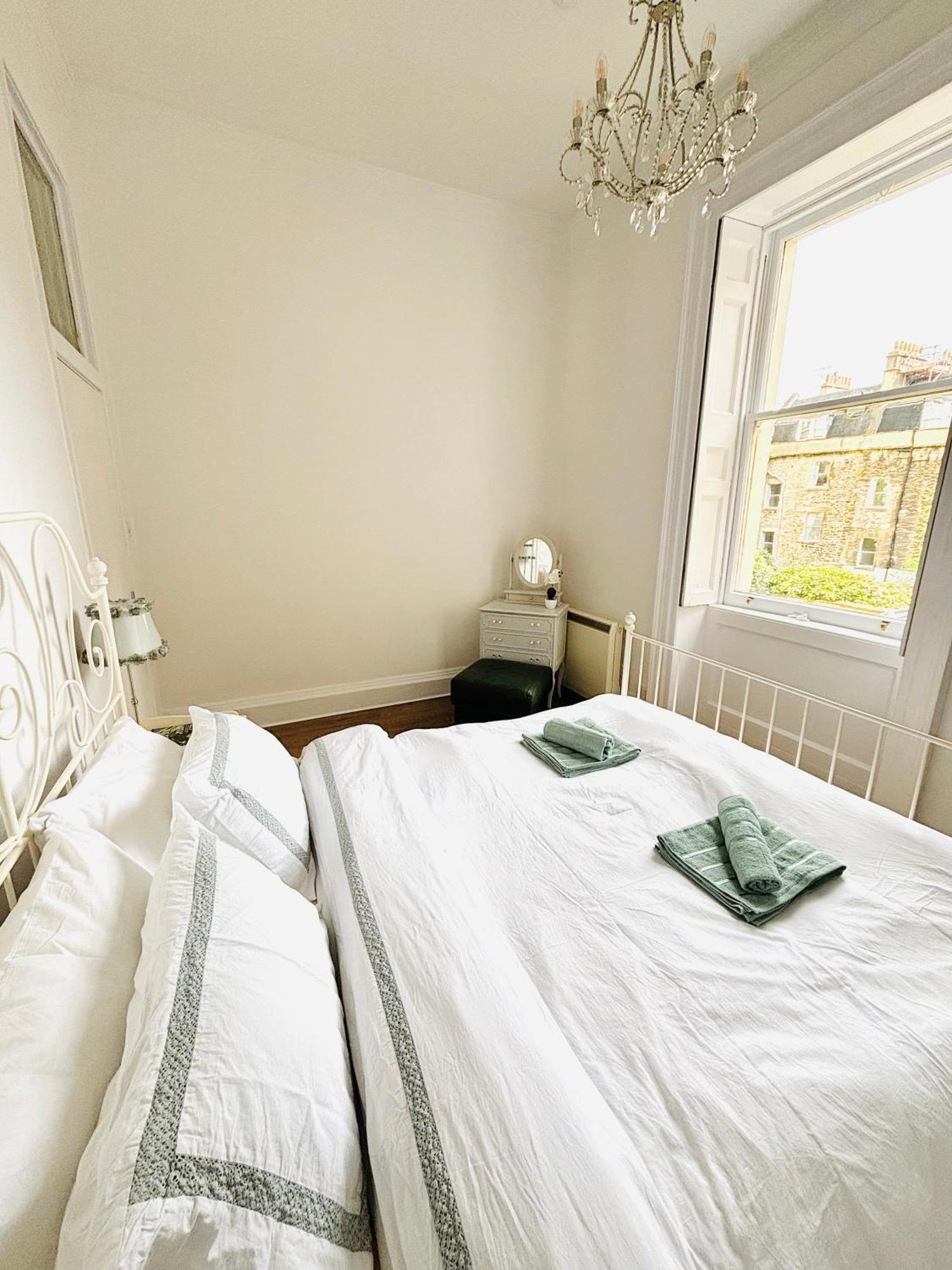 Charming Apartment In The Heart Of Bath Exterior photo